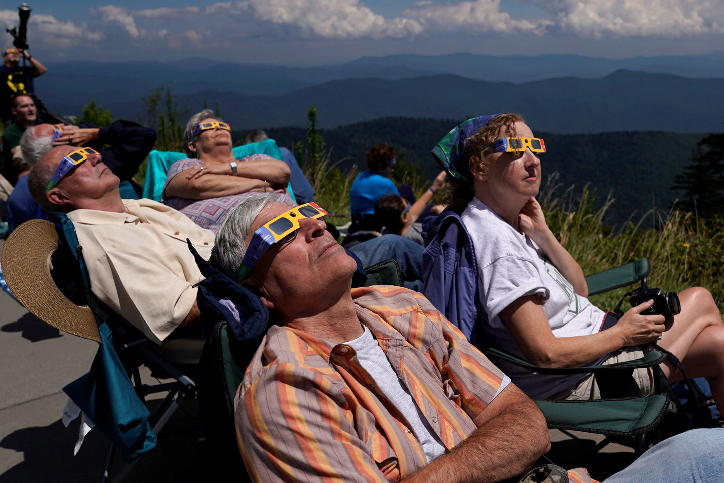 ECLIPSE ENTRE VIÑAS